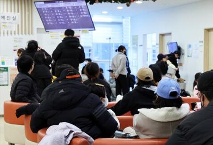 [이슈] 병원 덜 가고 더 머문다…한국인 의료 이용 ‘체질 개선’