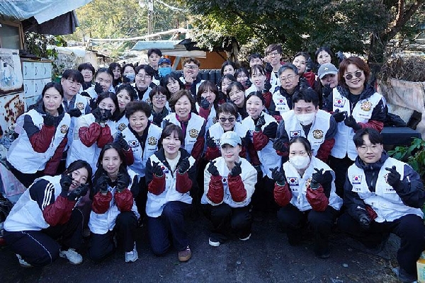 간호협회, 구룡마을서 ‘사랑의 연탄’ 나눔 실천